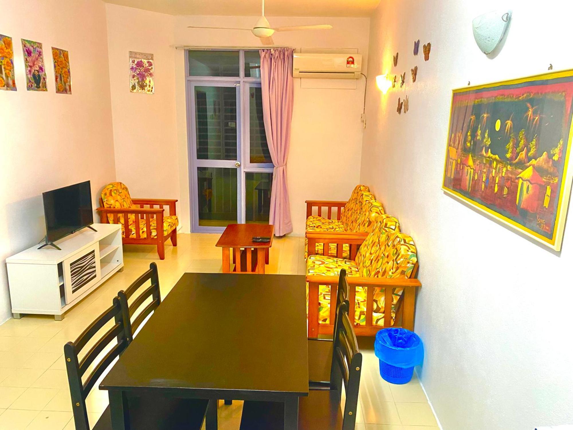 Batu Ferringhi Bayu Emas Apartment Eksteriør billede