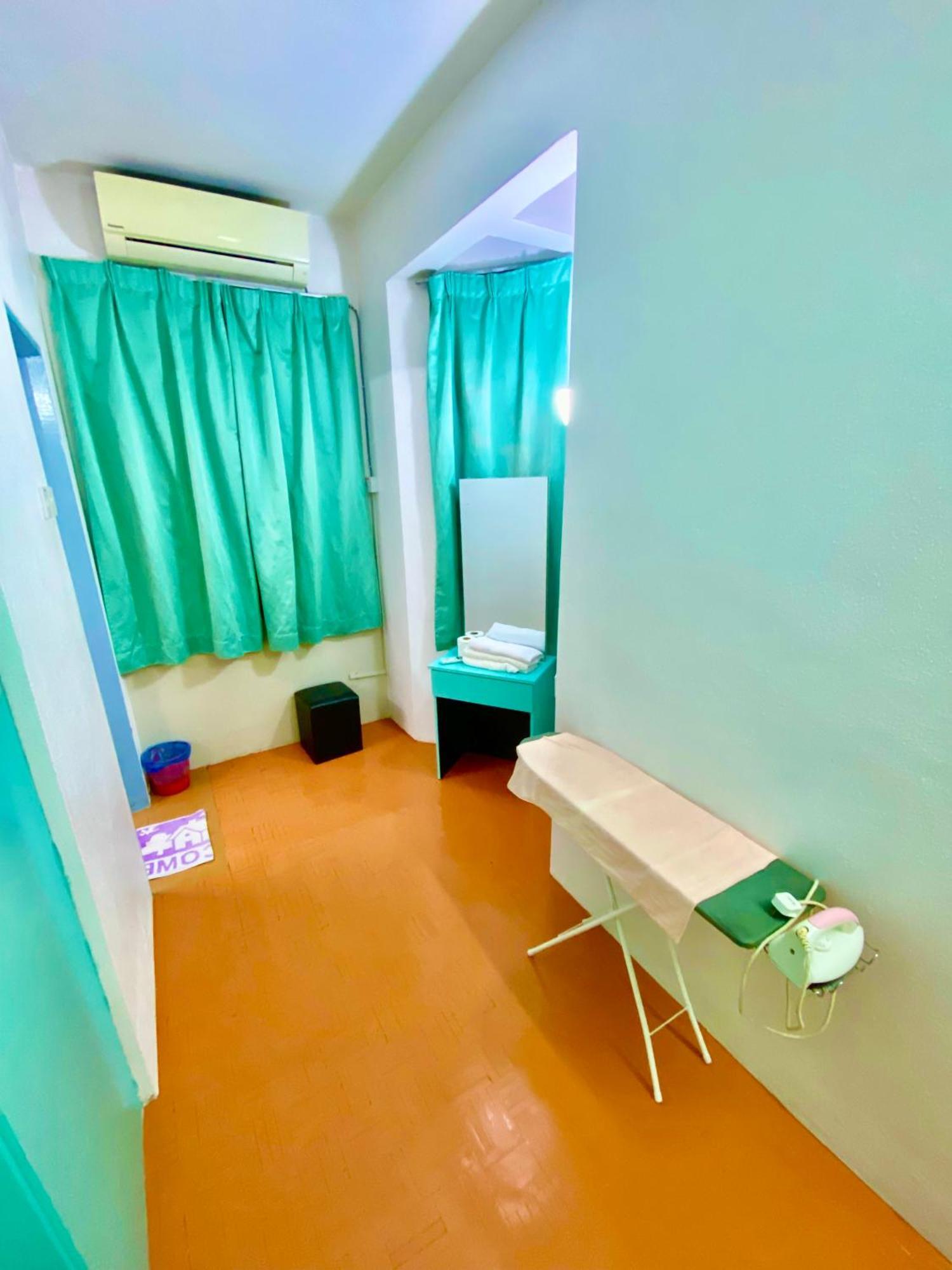 Batu Ferringhi Bayu Emas Apartment Eksteriør billede